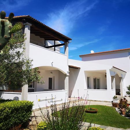 Sardegna - Villa Mirto & Flowers ออลเบีย ภายนอก รูปภาพ