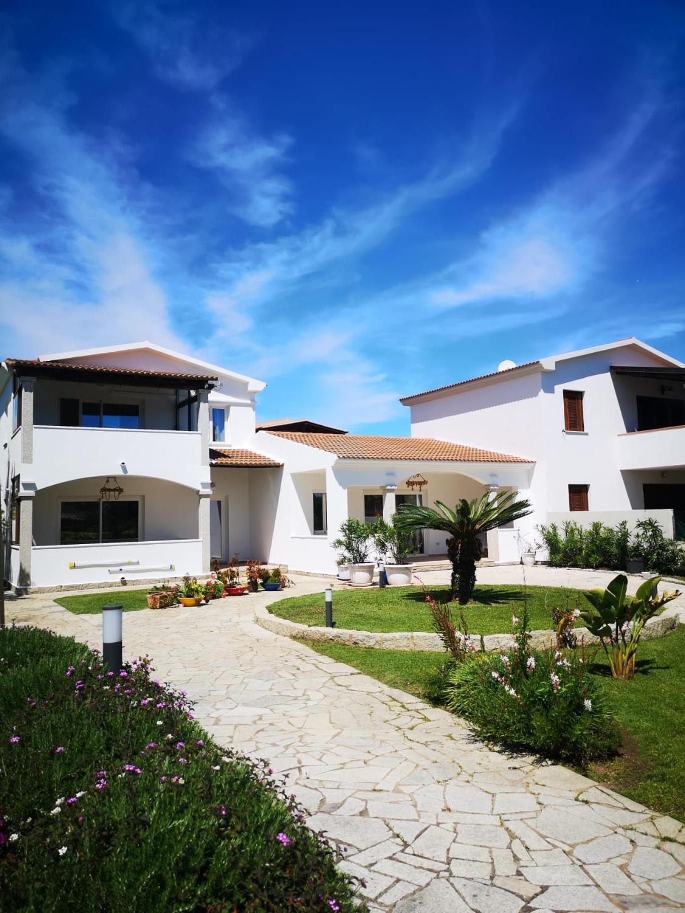 Sardegna - Villa Mirto & Flowers ออลเบีย ภายนอก รูปภาพ